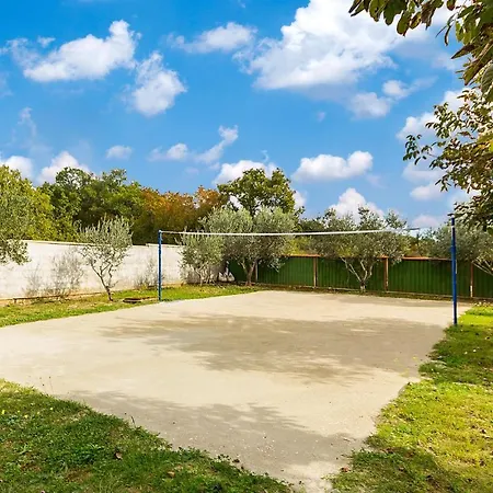 דירה Cozy Studio In Valtursko Polje With Kitchen פולה